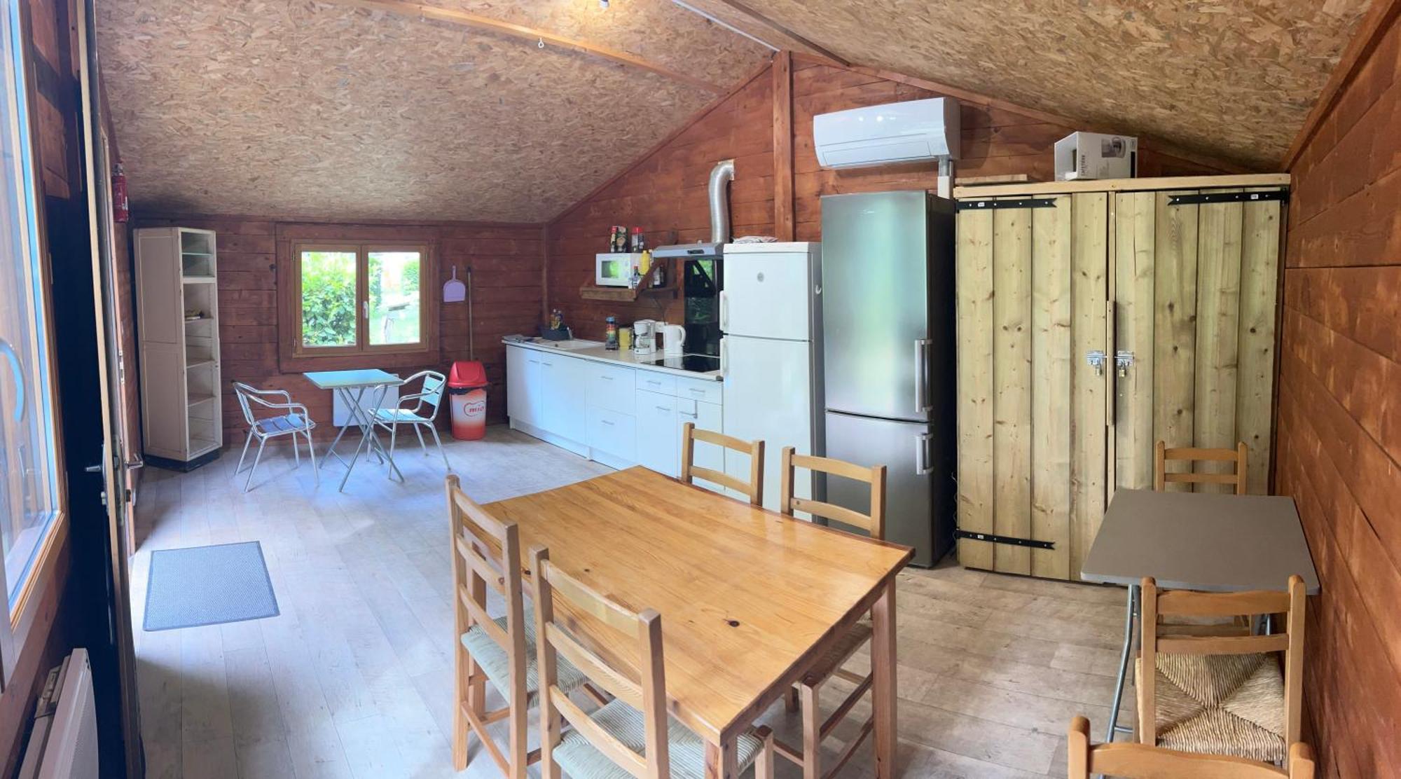 Camping Happy Pyrenees Saligos 外观 照片